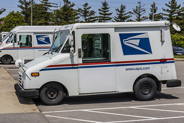 Mail truck